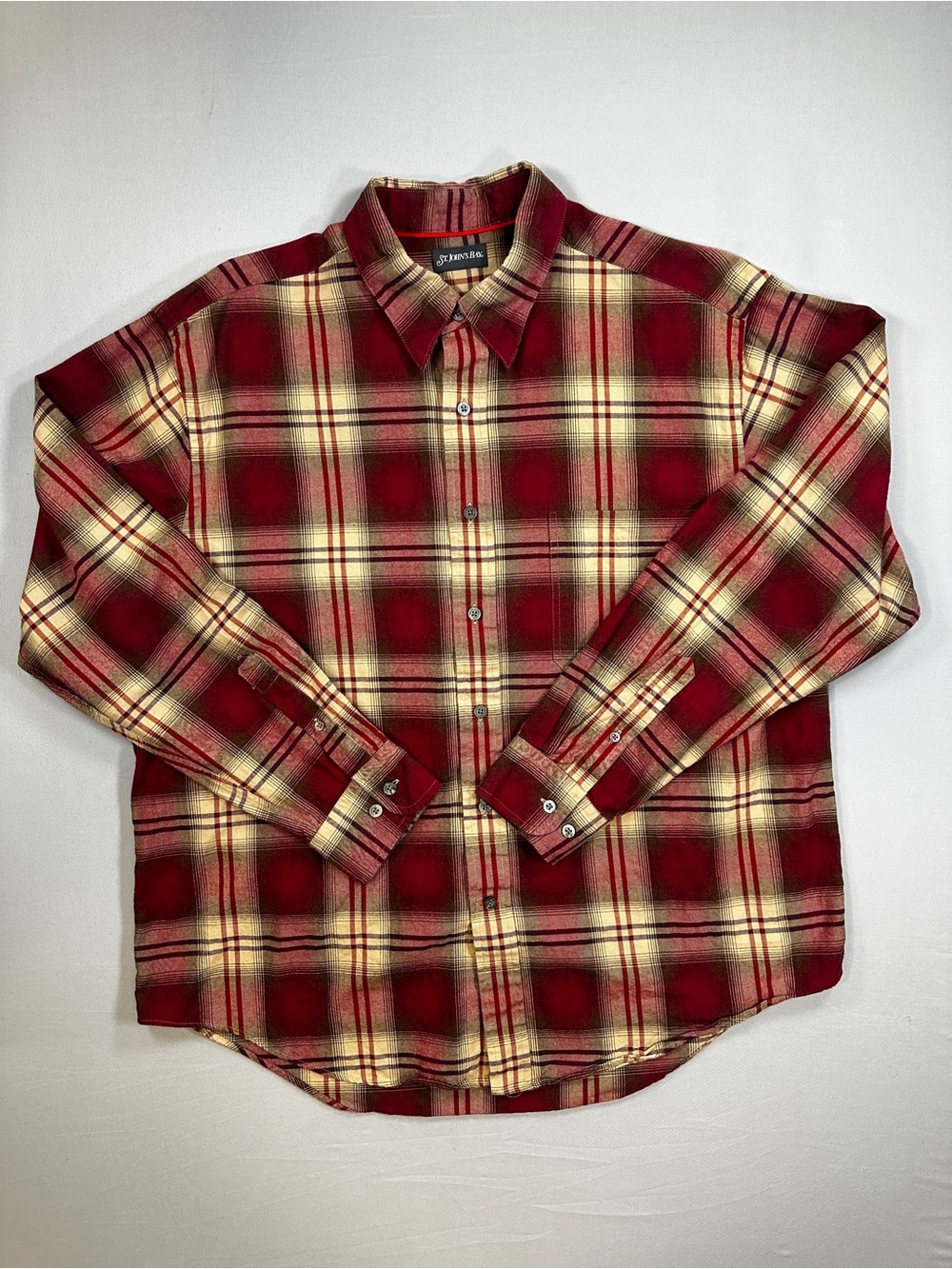 St. John’s Bay Men’s Large Red Plaid Flannel Shirt Long Sleeve